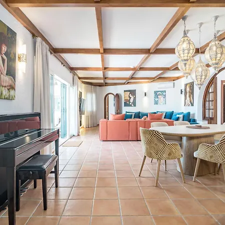Sunhouse Marbella Villa *